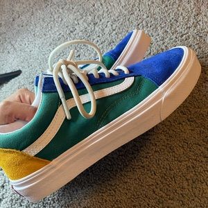 Vans yacht club 6.5 men 8 women